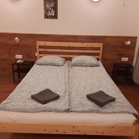 Апартаменты Apartman Vorosmarty Будапешт Экстерьер фото
