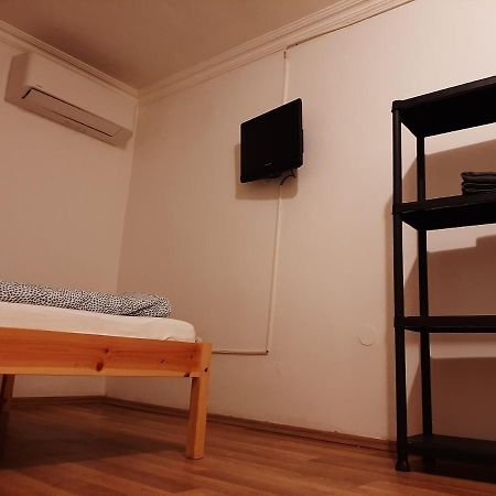 Апартаменты Apartman Vorosmarty Будапешт Экстерьер фото