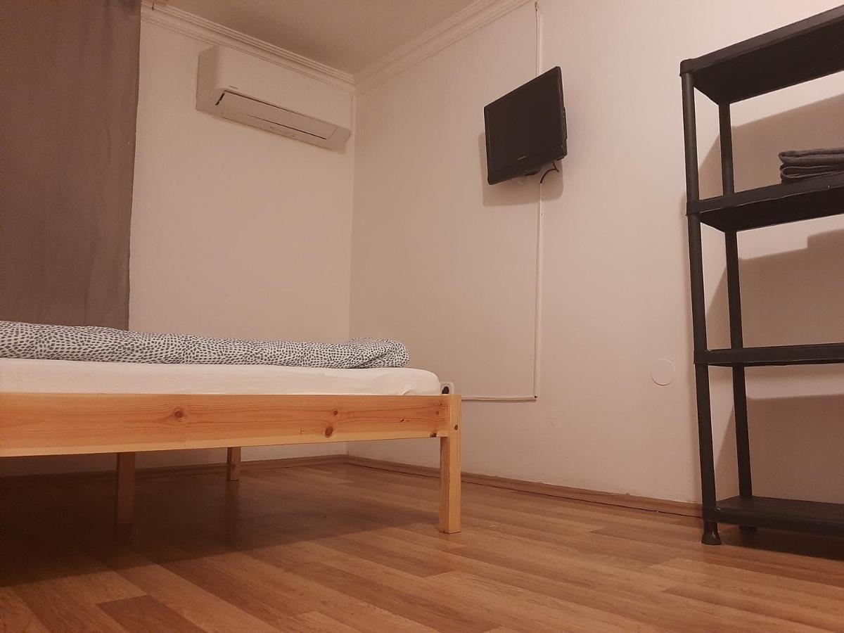 Апартаменты Apartman Vorosmarty Будапешт Экстерьер фото